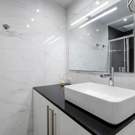 Great Location 1 Bedroom Apartman
