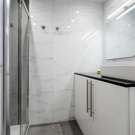 Great Location 1 Bedroom Apartman